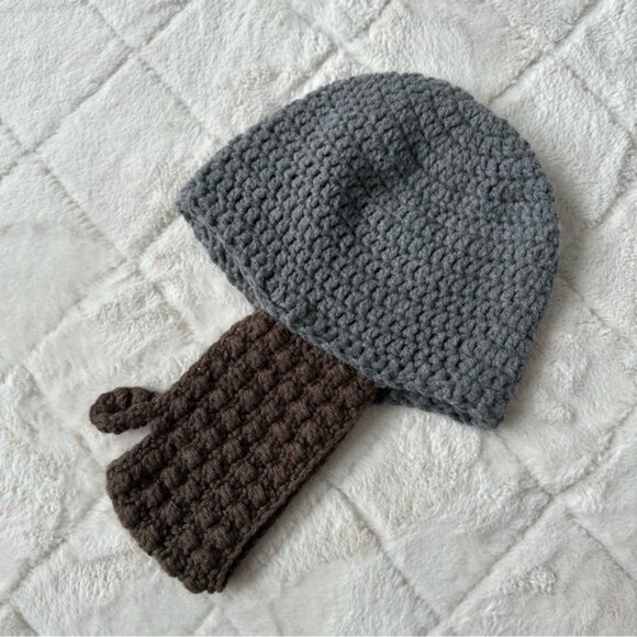 Handmade | Gray Knit Beard Beanie | Size Adult, One Size - Picture 2 of 4